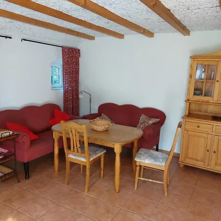 Lägenhet Fewo Leezdorf *